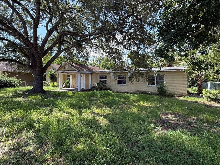 Property photo for 2522 LAKE ELLEN LN, Tampa, FL