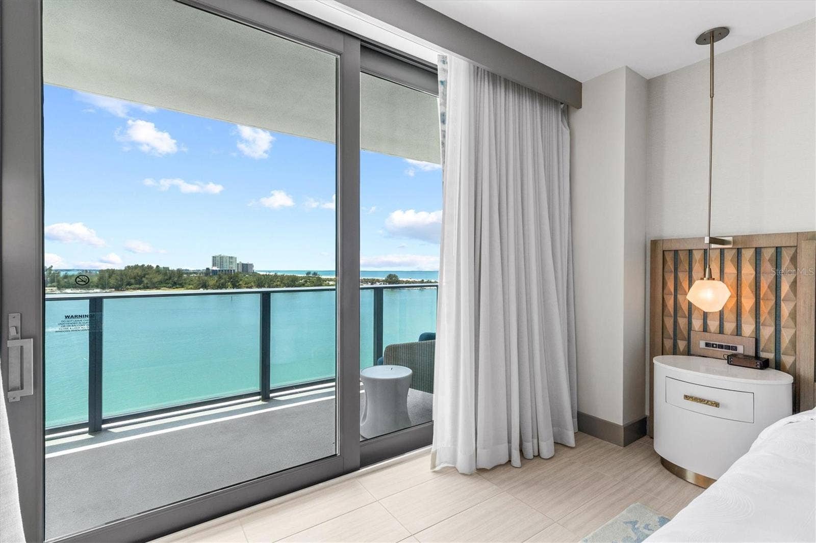 691 S GULFVIEW BOULEVARD, #815, Clearwater Beach, FL 33767 Primary Suite