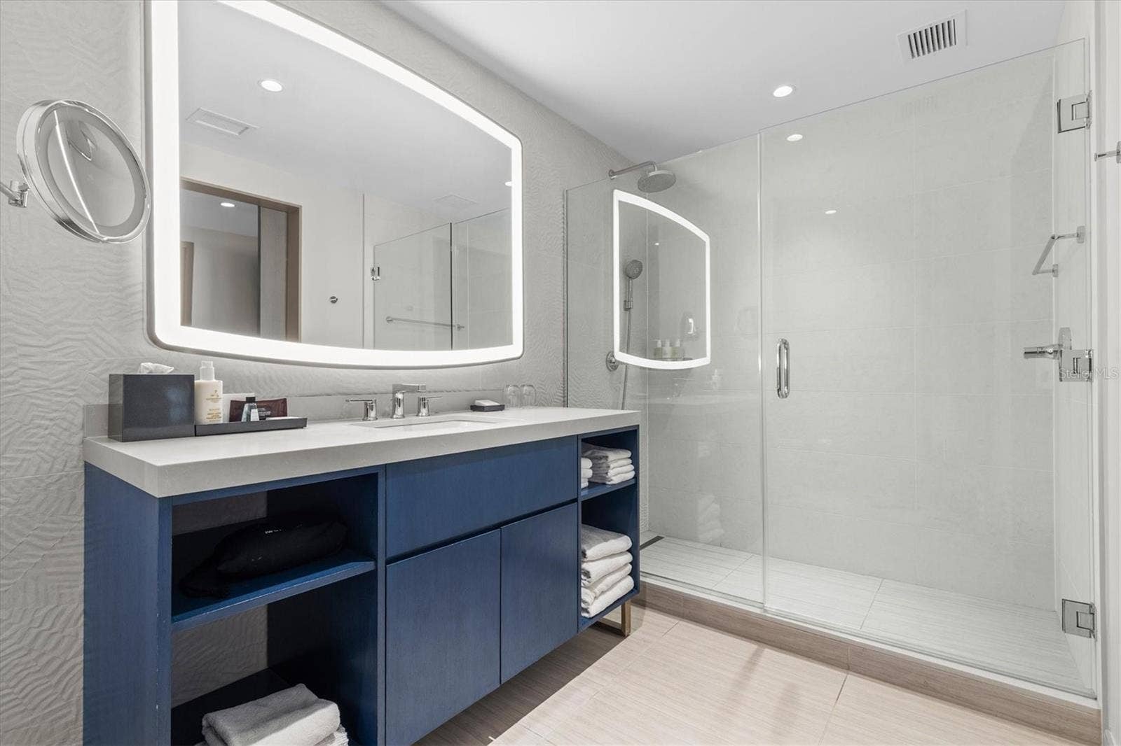691 S GULFVIEW BOULEVARD, #815, Clearwater Beach, FL 33767 691 S GULFVIEW BOULEVARD, #815, Clearwater Beach, FL 33767