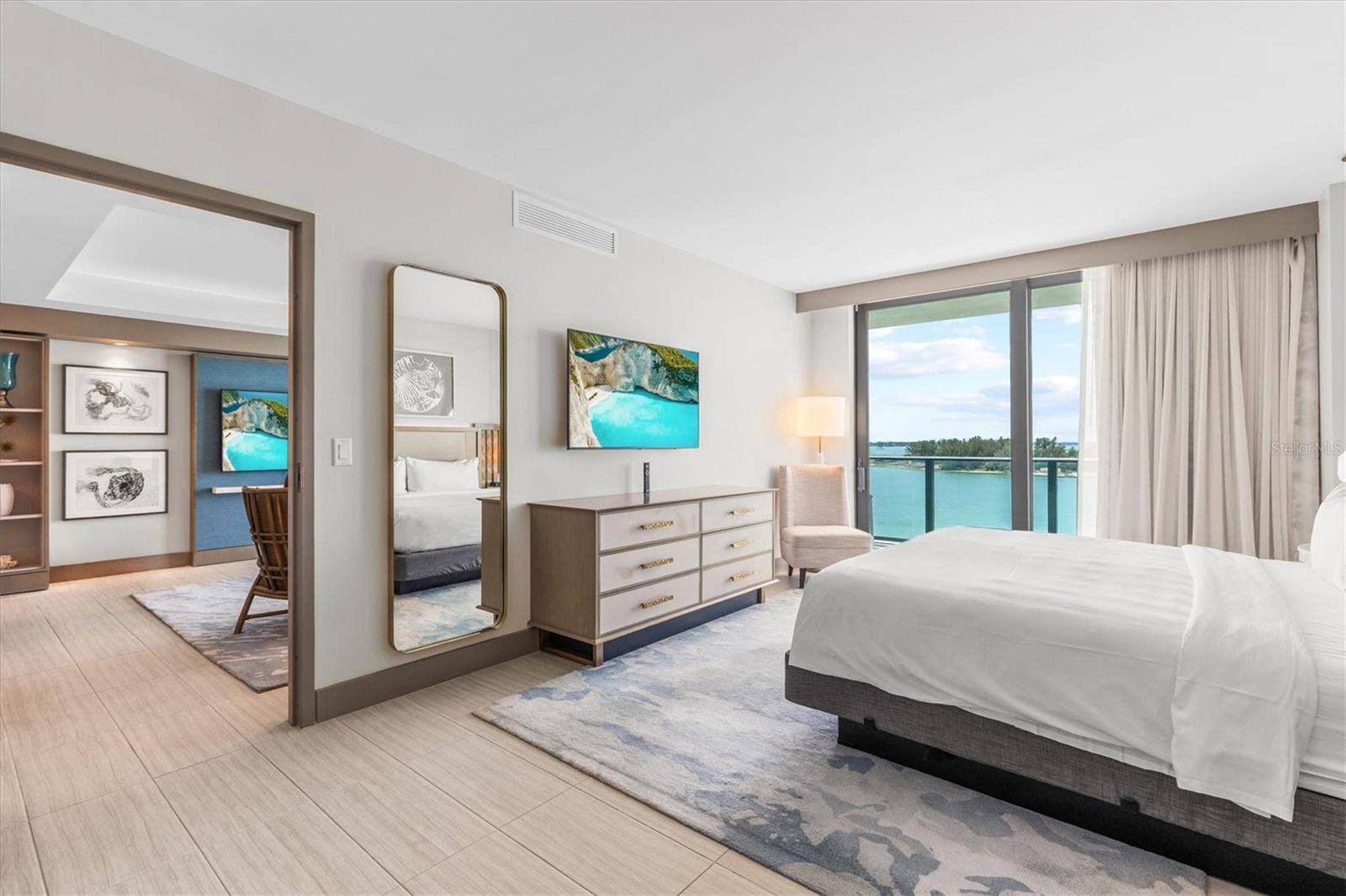 691 S GULFVIEW BOULEVARD, #815, Clearwater Beach, FL 33767 Primary Suite