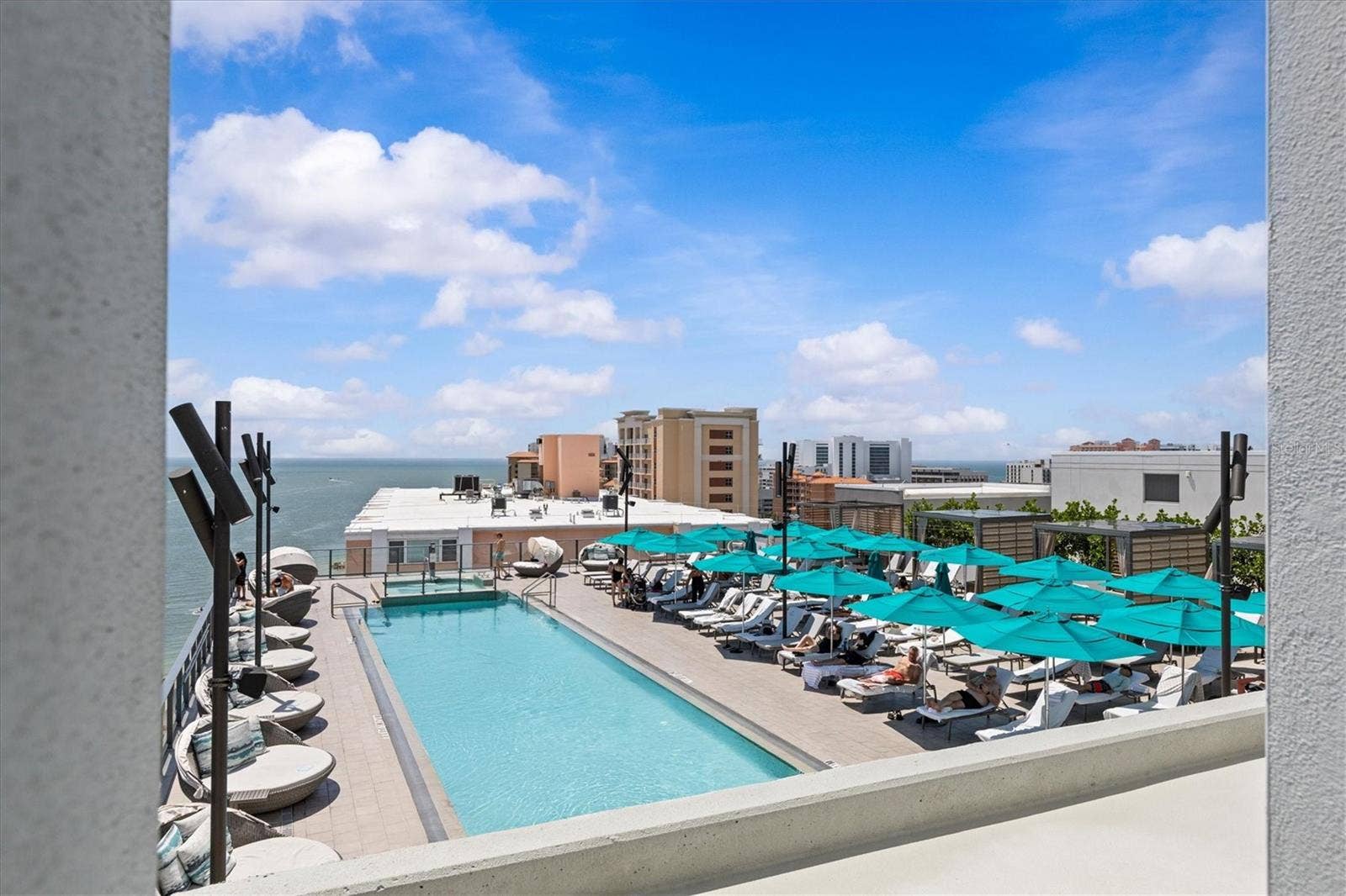 691 S GULFVIEW BOULEVARD, #815, Clearwater Beach, FL 33767 JW Marriott Clearwater Beach rooftop pool