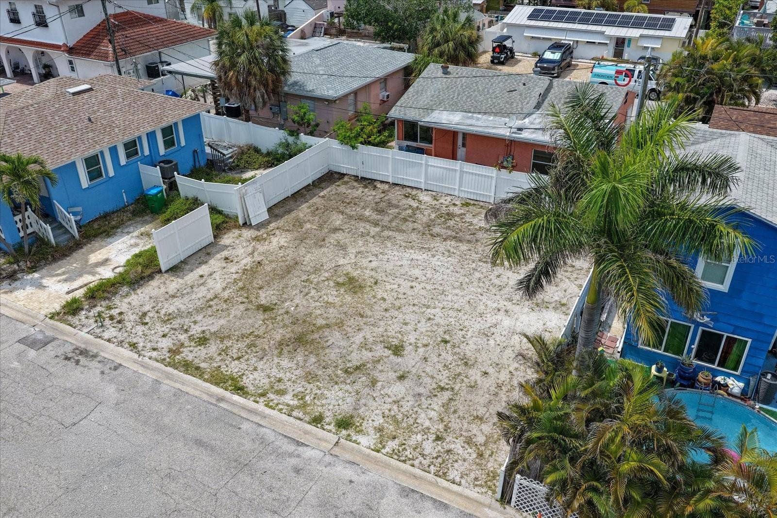 122 87TH AVENUE, Treasure Island, FL 33706