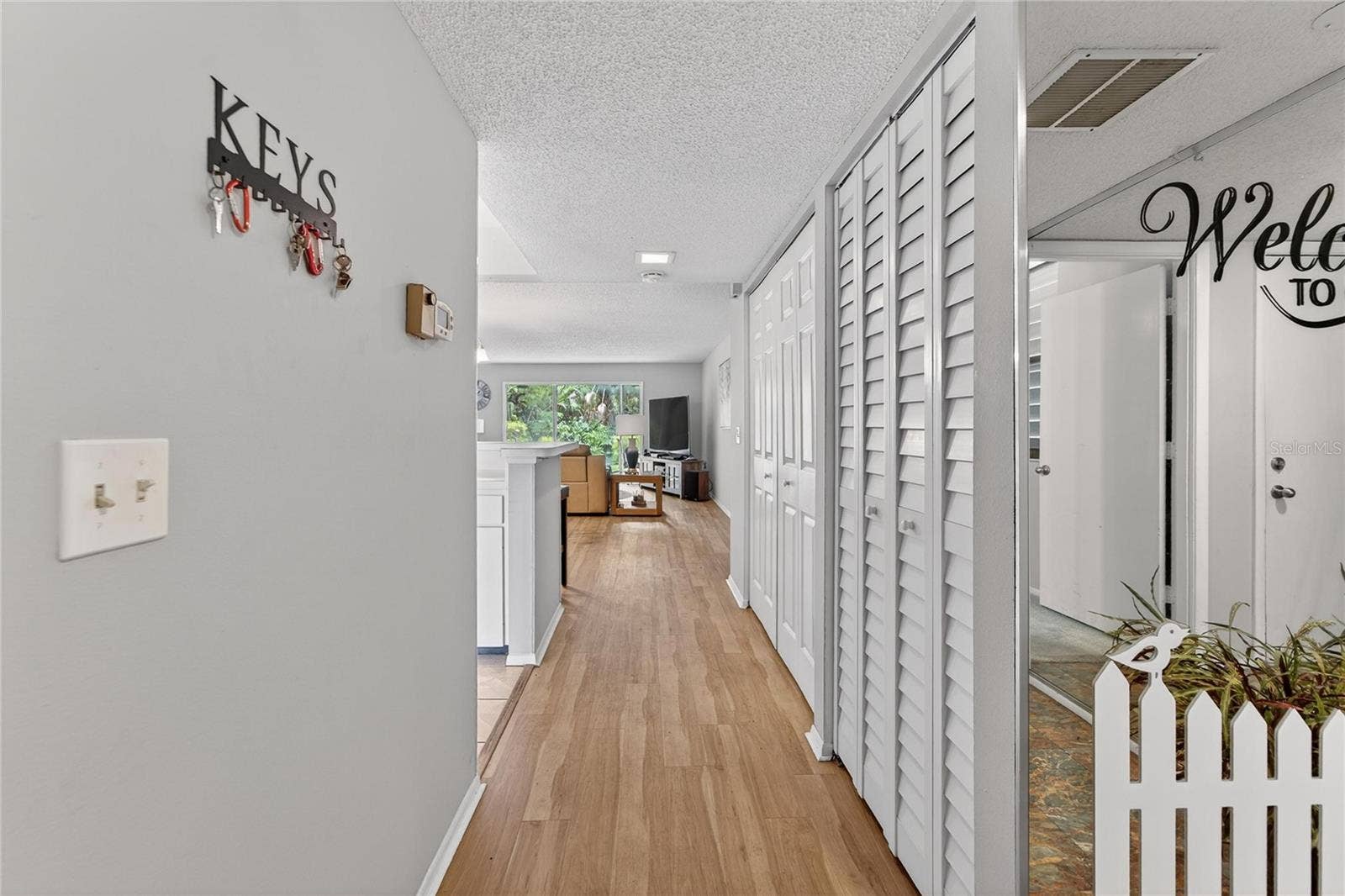 593 LAKESIDE DRIVE, #593, Bradenton, FL 34210 593 LAKESIDE DRIVE, #593, Bradenton, FL 34210