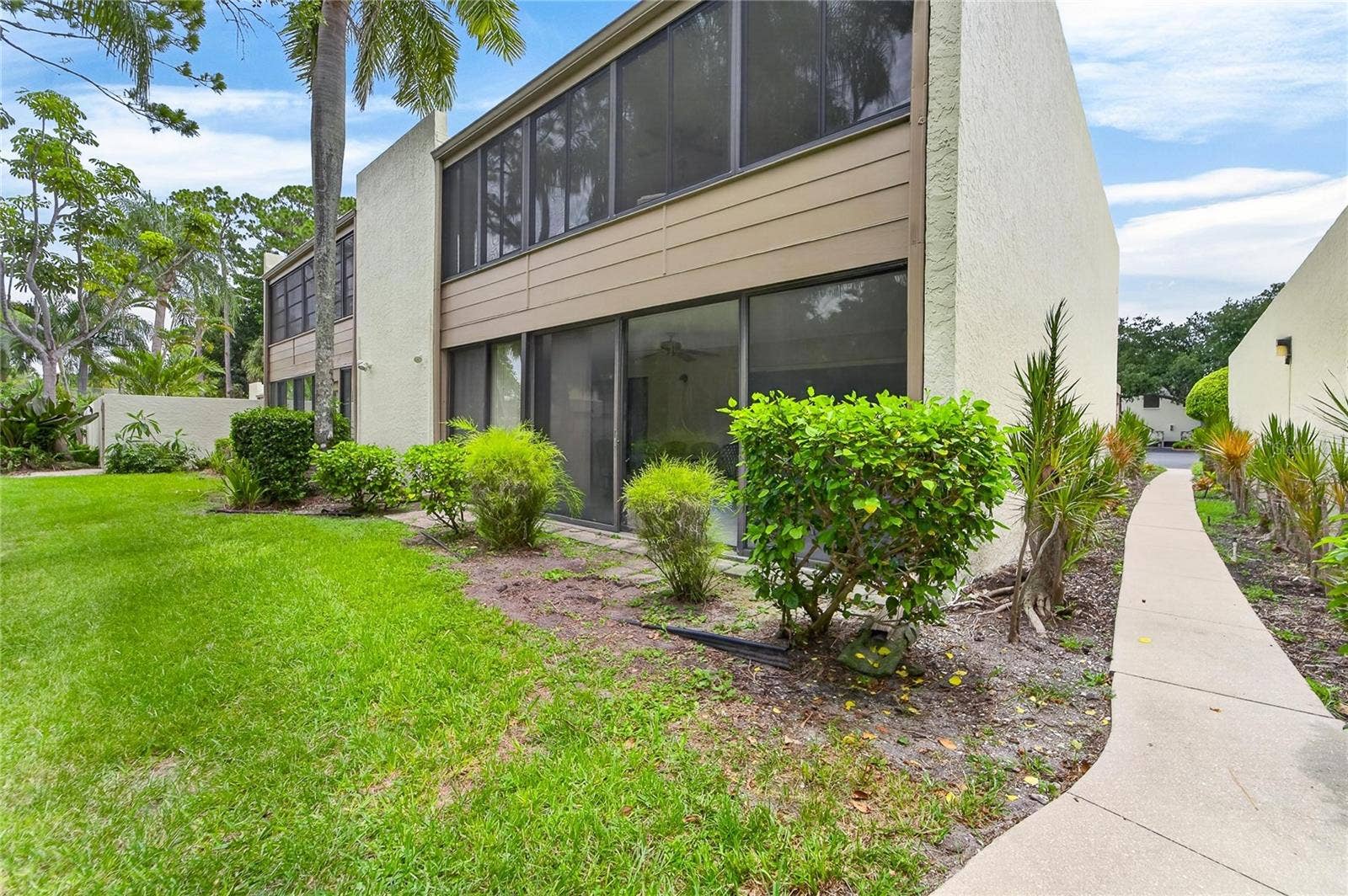 593 LAKESIDE DRIVE, #593, Bradenton, FL 34210 593 LAKESIDE DRIVE, #593, Bradenton, FL 34210