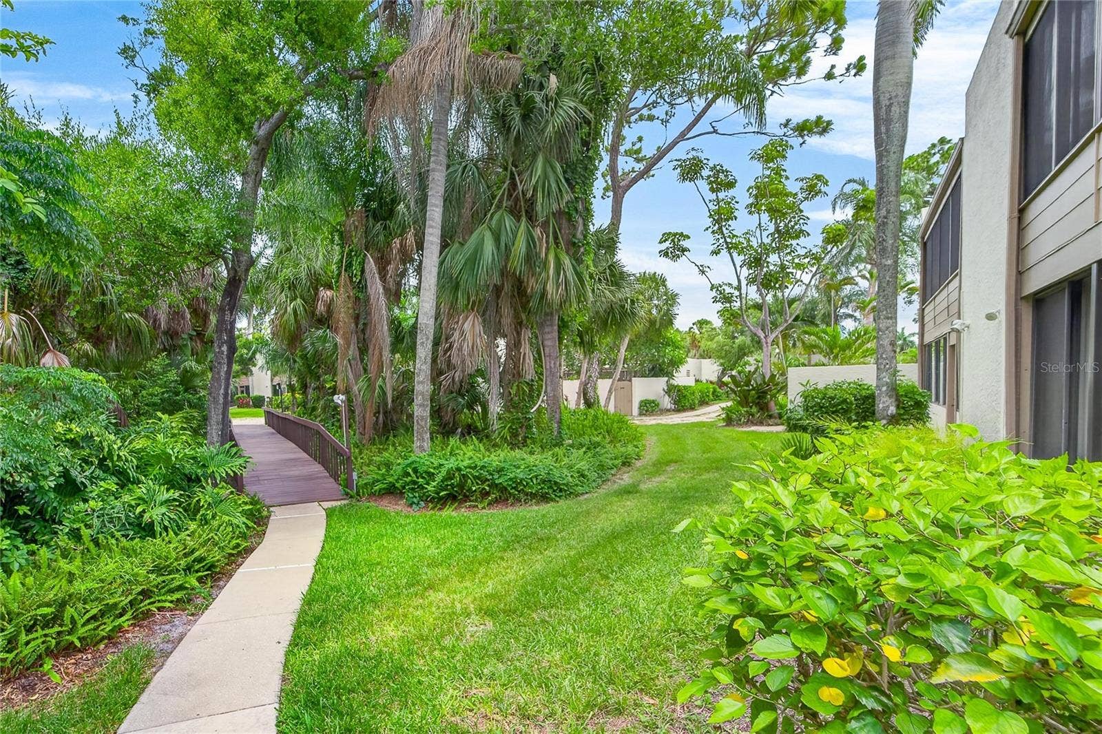 593 LAKESIDE DRIVE, #593, Bradenton, FL 34210 593 LAKESIDE DRIVE, #593, Bradenton, FL 34210