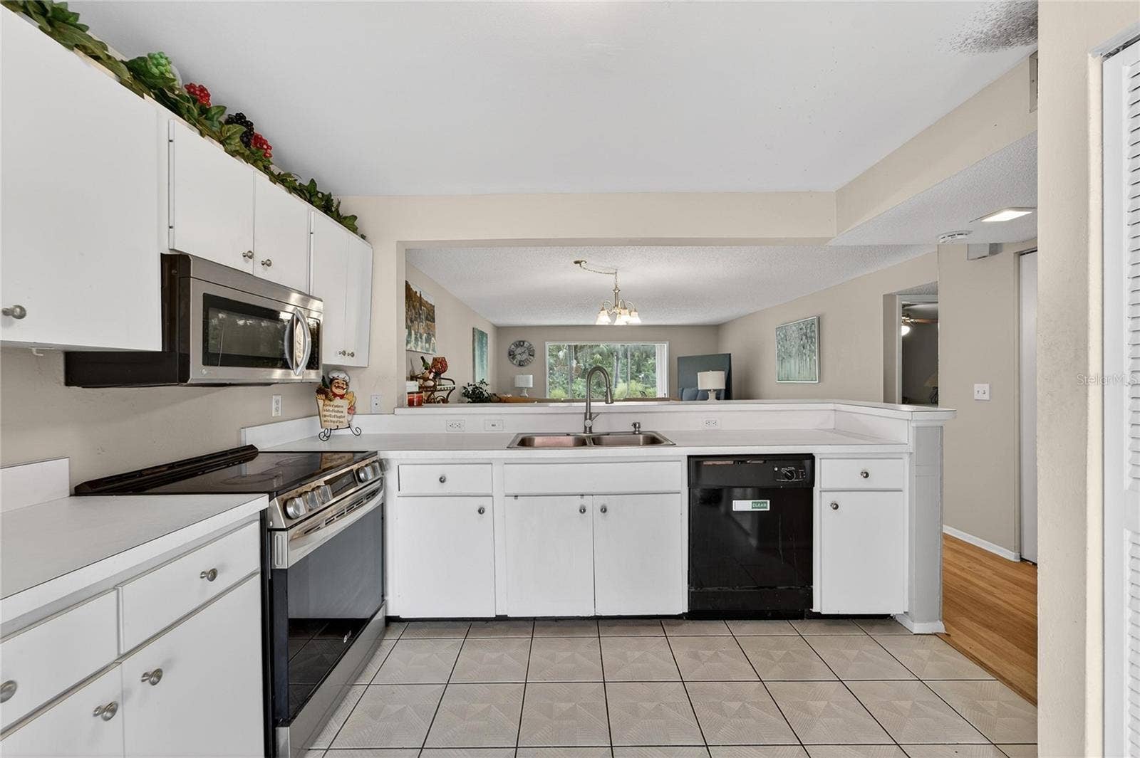 593 LAKESIDE DRIVE, #593, Bradenton, FL 34210 593 LAKESIDE DRIVE, #593, Bradenton, FL 34210