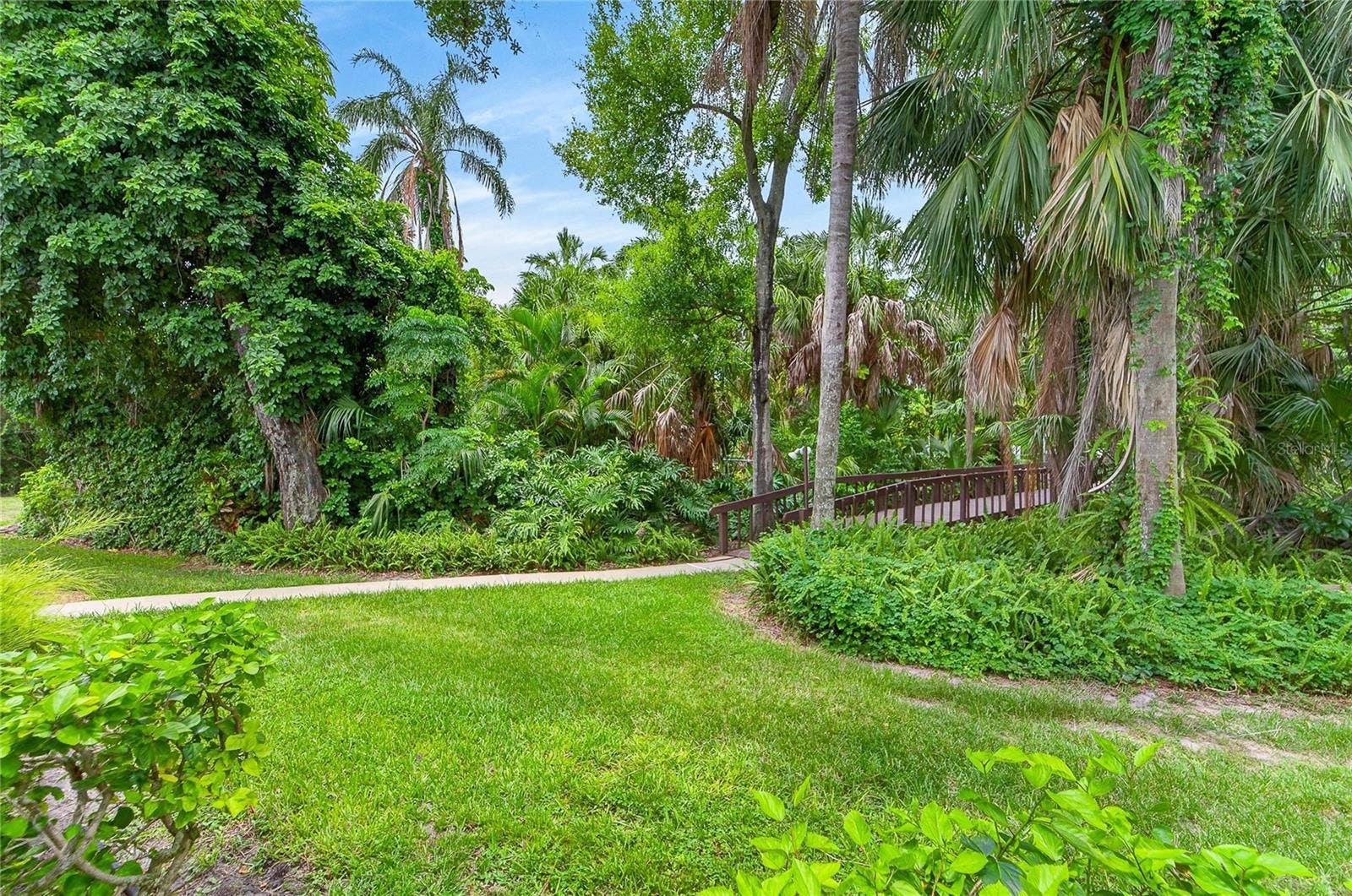 593 LAKESIDE DRIVE, #593, Bradenton, FL 34210 593 LAKESIDE DRIVE, #593, Bradenton, FL 34210