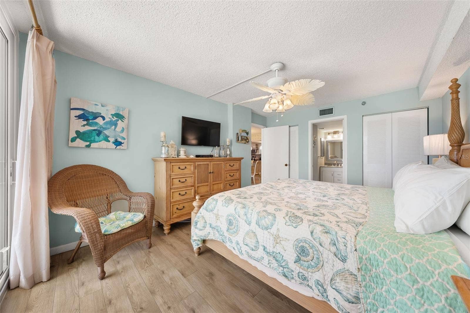 20002 GULF BOULEVARD, #2, Indian Shores, FL 33785 20002 GULF BOULEVARD, #2, Indian Shores, FL 33785