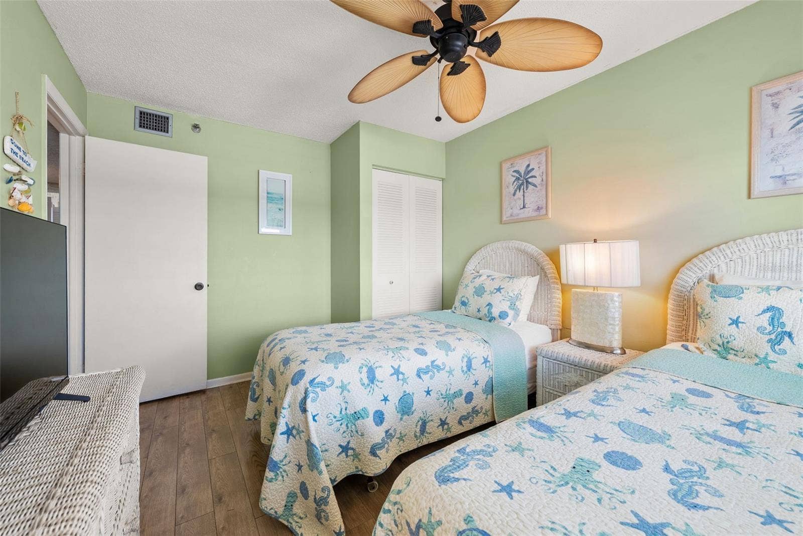 20002 GULF BOULEVARD, #2, Indian Shores, FL 33785 20002 GULF BOULEVARD, #2, Indian Shores, FL 33785