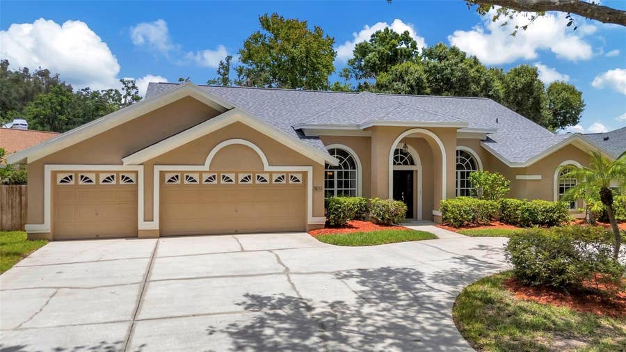 Property photo for 5633 GLENCREST BOULEVARD, Tampa, FL