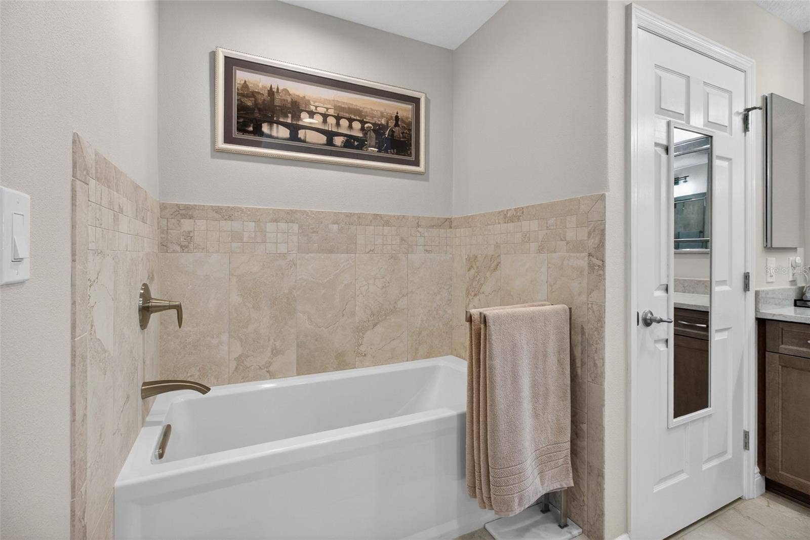 10002 KEY HAVEN ROAD, #204, Seminole, FL 33777 10002 KEY HAVEN ROAD, #204, Seminole, FL 33777
