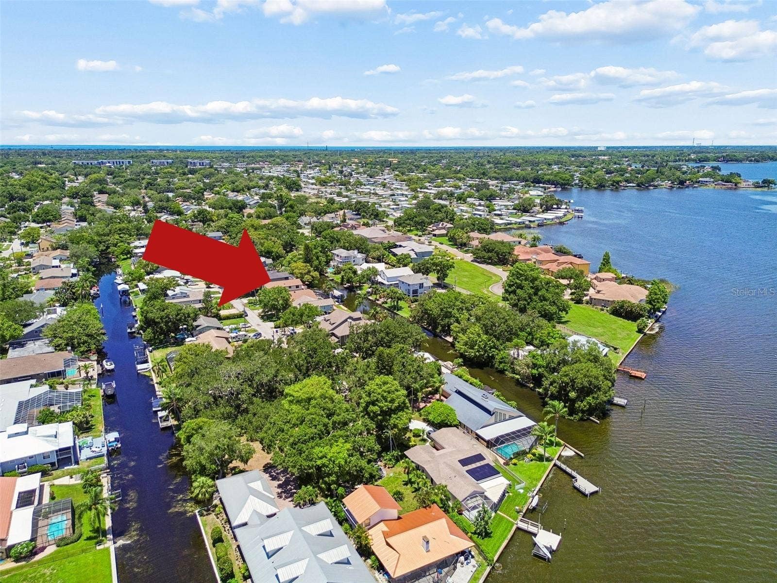 3141 N CANAL DRIVE, Palm Harbor, FL 34684 Enjoy the largest lake in Pinellas County.