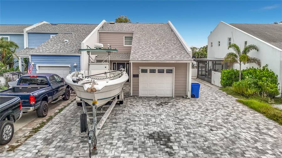 Property photo for 8725 BAY POINTE DRIVE, Tampa, FL