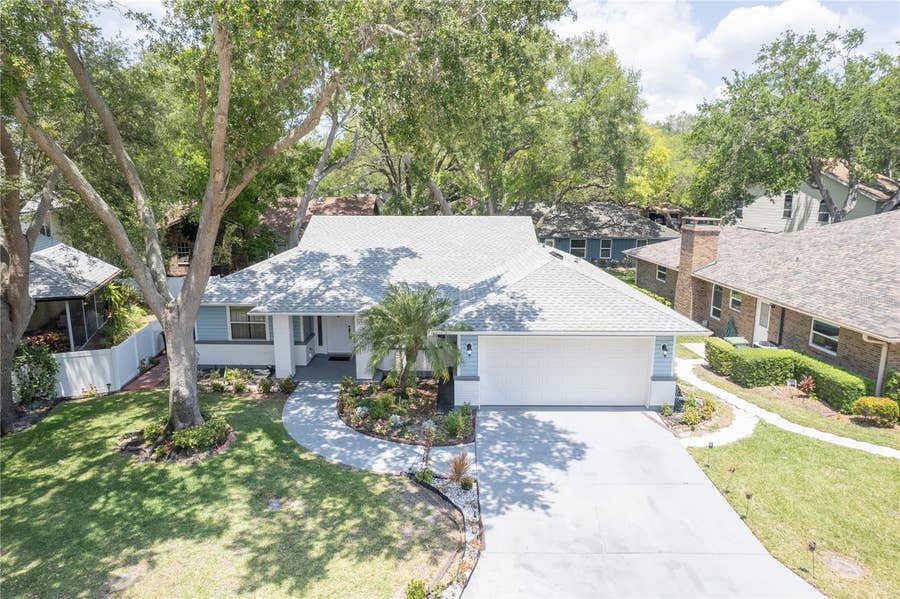 Property photo for 6908 ARBOR OAKS CIRCLE, Bradenton, FL