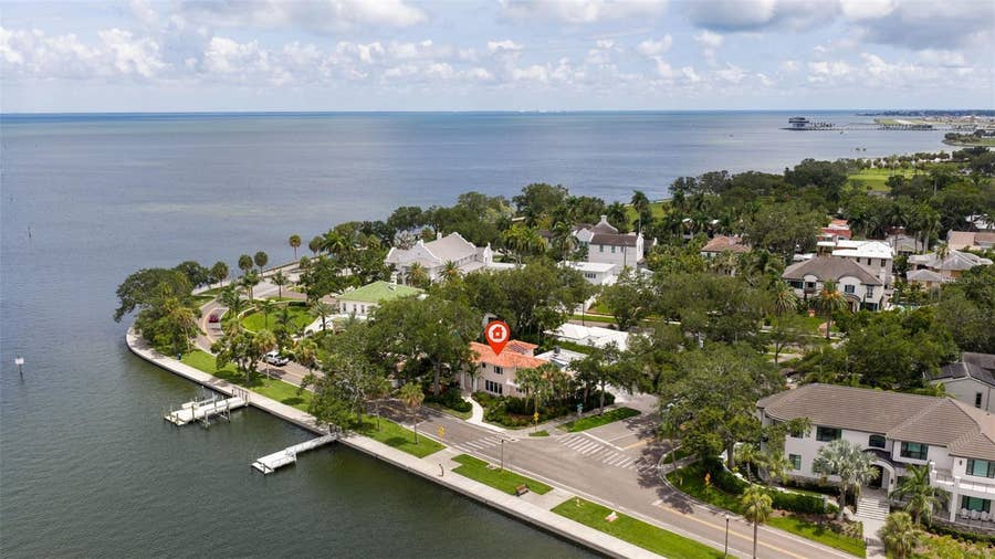 Property photo for 1846 COFFEE POT BOULEVARD NE, St Petersburg, FL