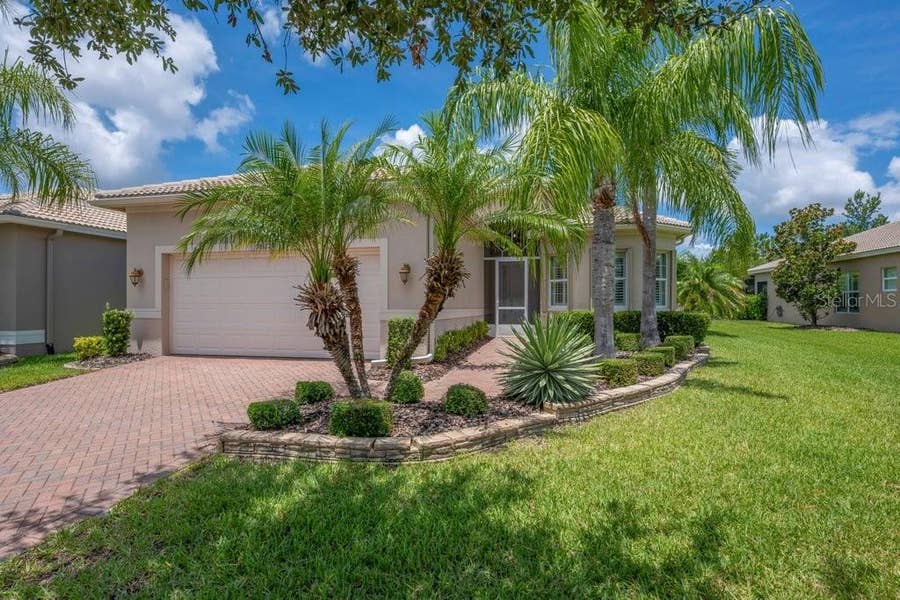 Property photo for 16127 CAPE CORAL DRIVE, Wimauma, FL