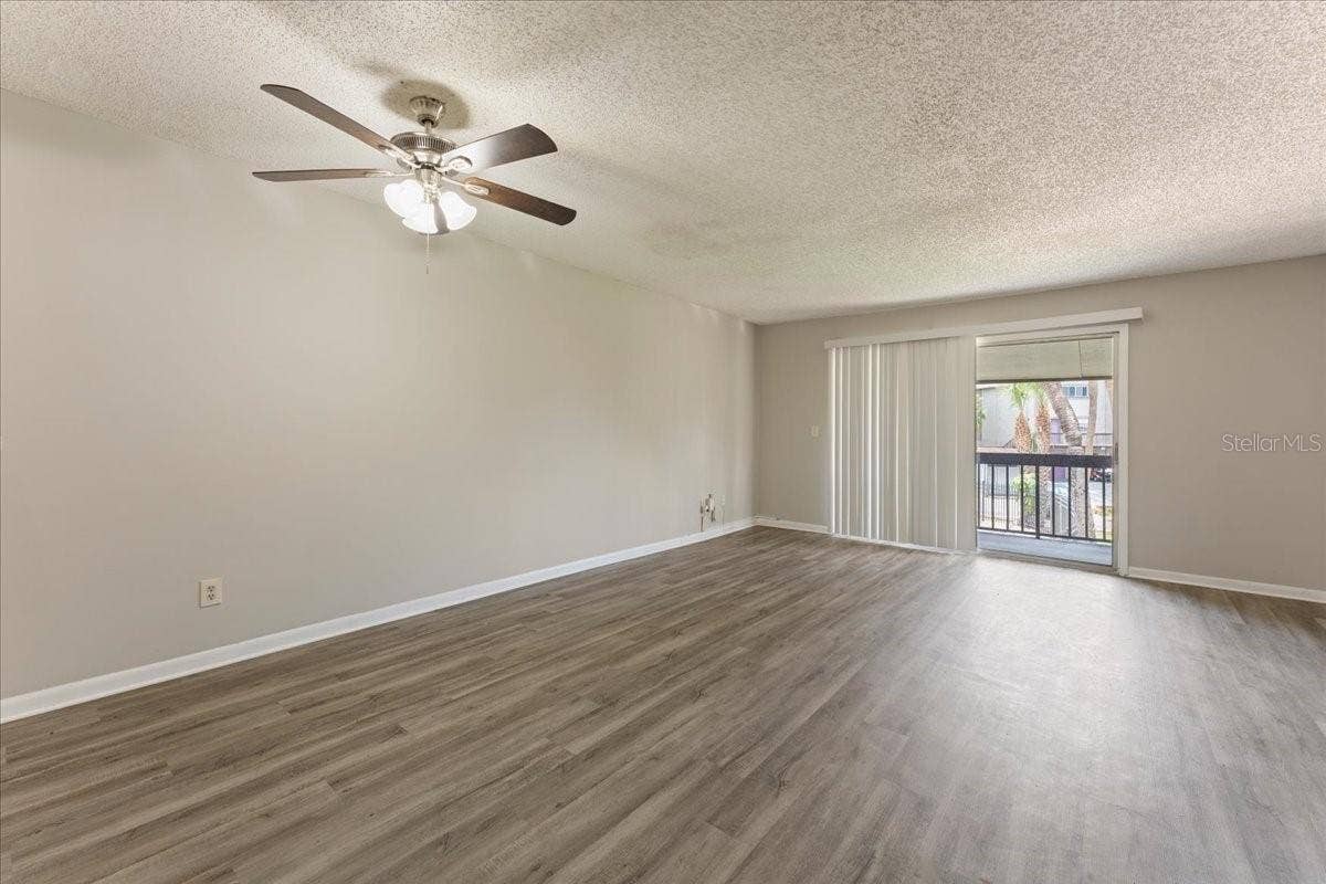 6332 NEWTOWN CIRCLE, #32B5, Tampa, FL 33615 6332 NEWTOWN CIRCLE, #32B5, Tampa, FL 33615