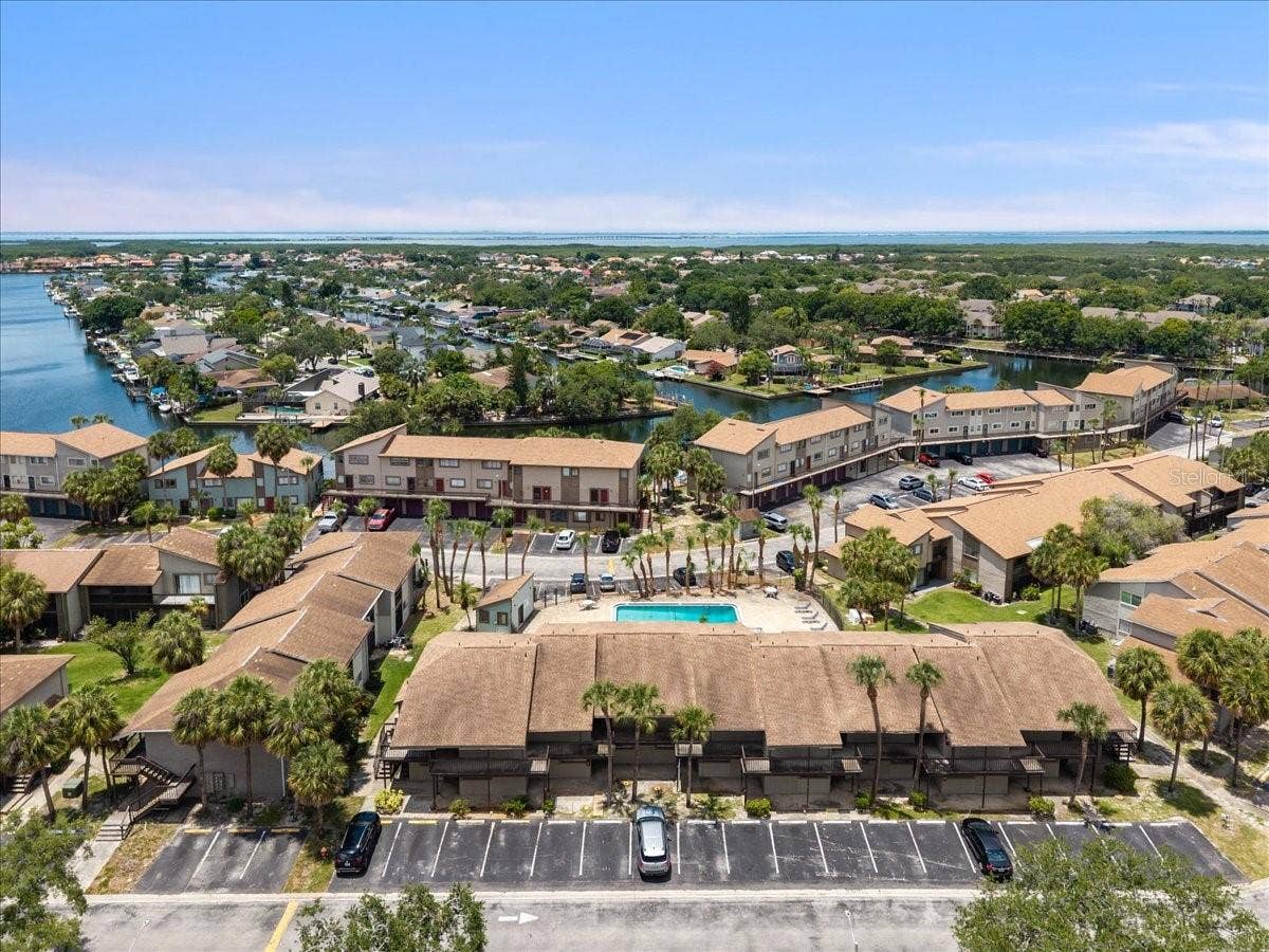 6332 NEWTOWN CIRCLE, #32B5, Tampa, FL 33615 6332 NEWTOWN CIRCLE, #32B5, Tampa, FL 33615