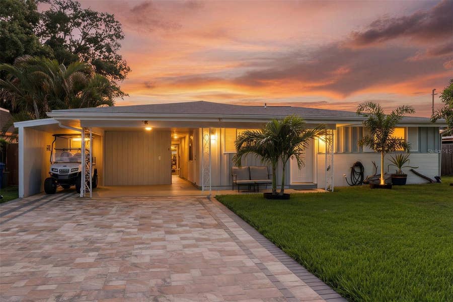 Property photo for 96 NEW YORK AVENUE, Dunedin, FL