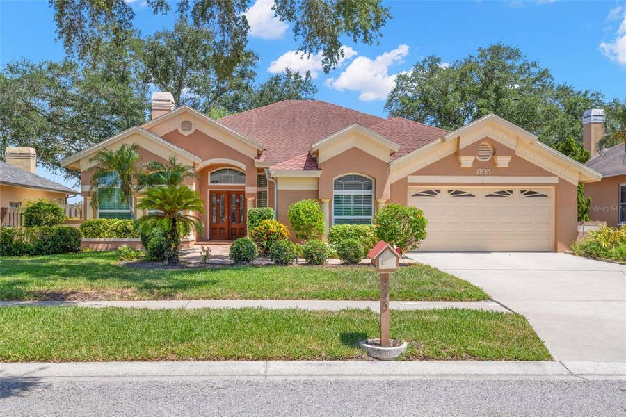 Property photo for 895 WHIPPOORWILL DRIVE, Palm Harbor, FL