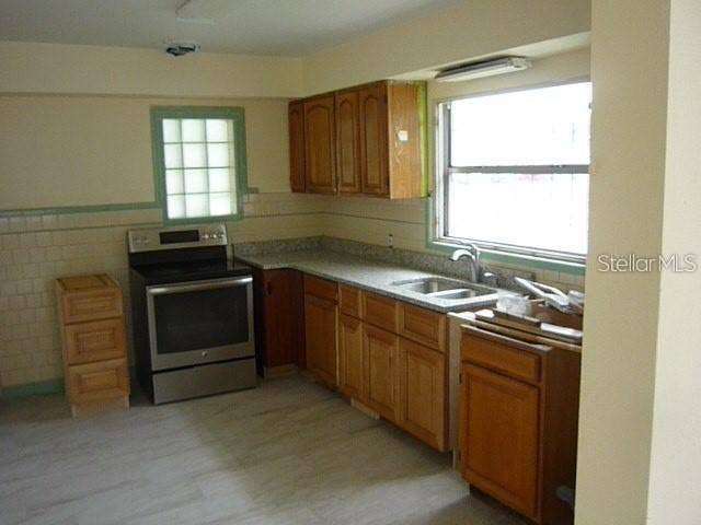 2414 E 8TH AVENUE, Tampa, FL 33605 Kitchen #2
