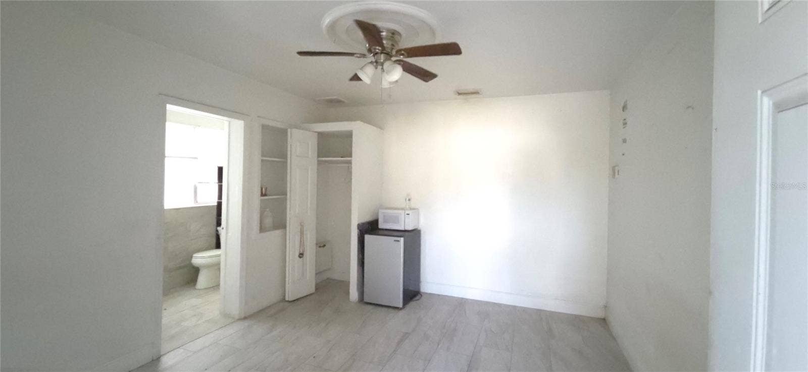 2414 E 8TH AVENUE, Tampa, FL 33605 2414 E 8TH AVENUE, Tampa, FL 33605