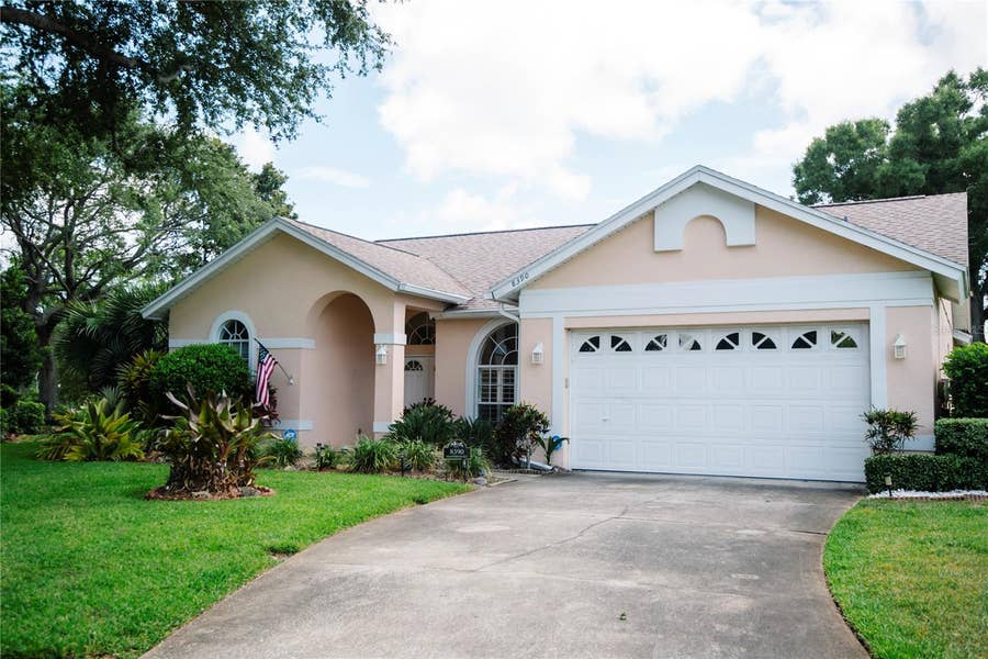 Property photo for 8390 MEADOW BROOK DRIVE E, Seminole, FL