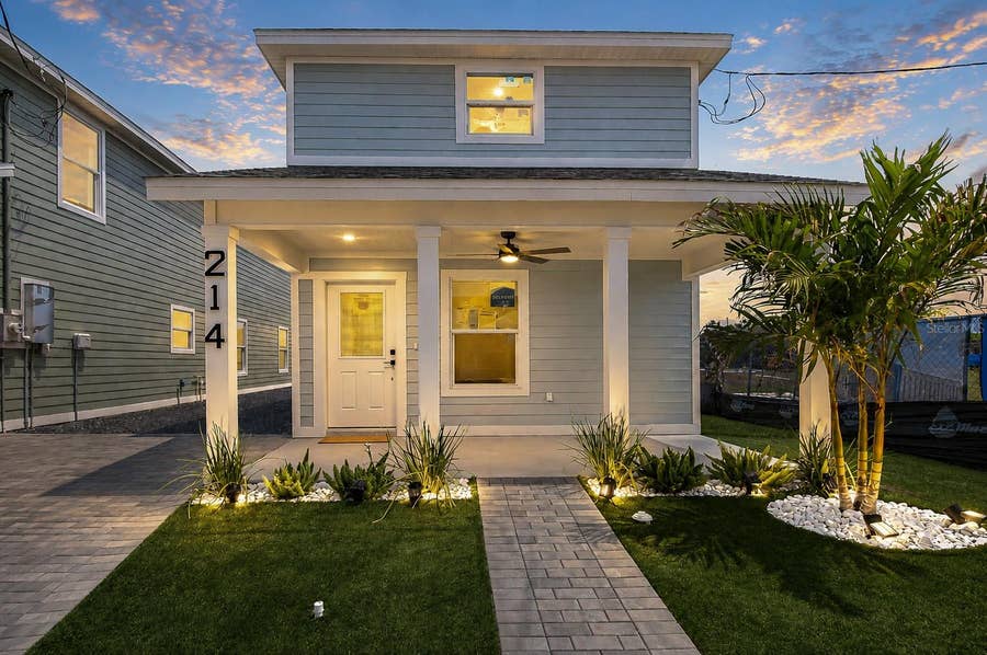 Property photo for 214 8TH AVENUE DRIVE W, Bradenton, FL