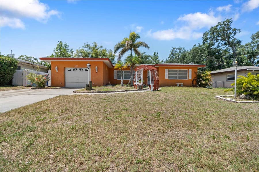 Property photo for 927 PARKWOOD DRIVE, Dunedin, FL