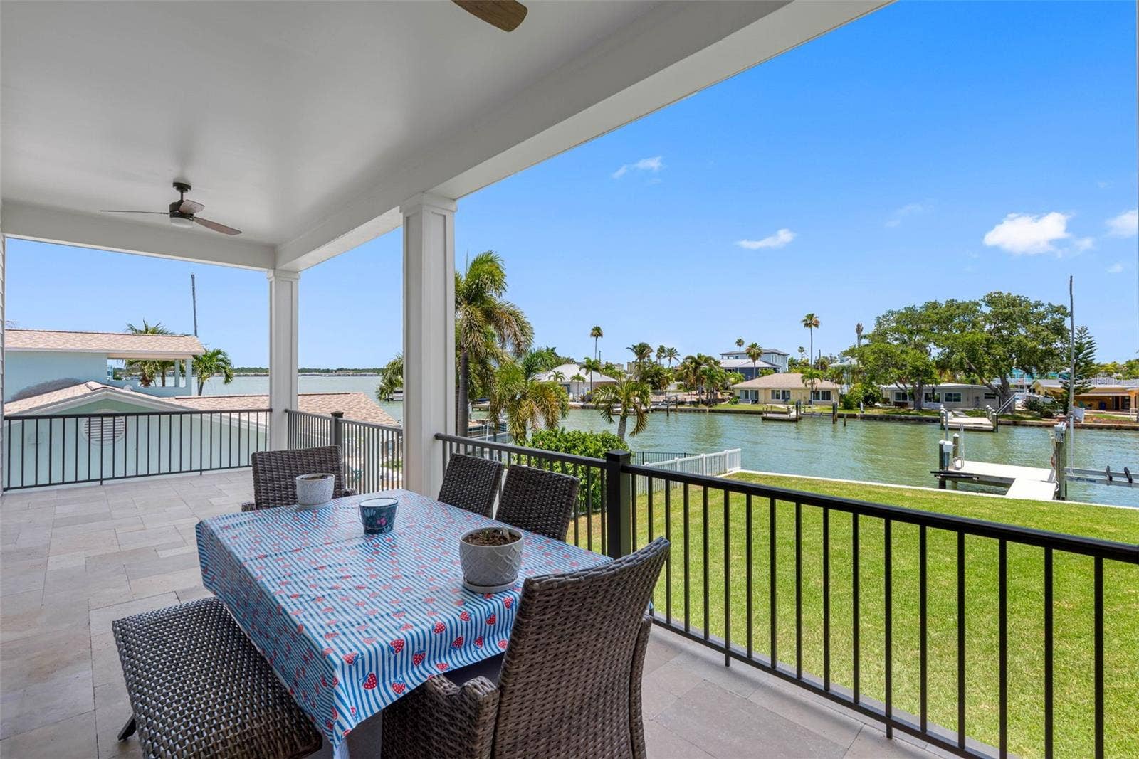 16025 REDINGTON DRIVE, Redington Beach, FL 33708