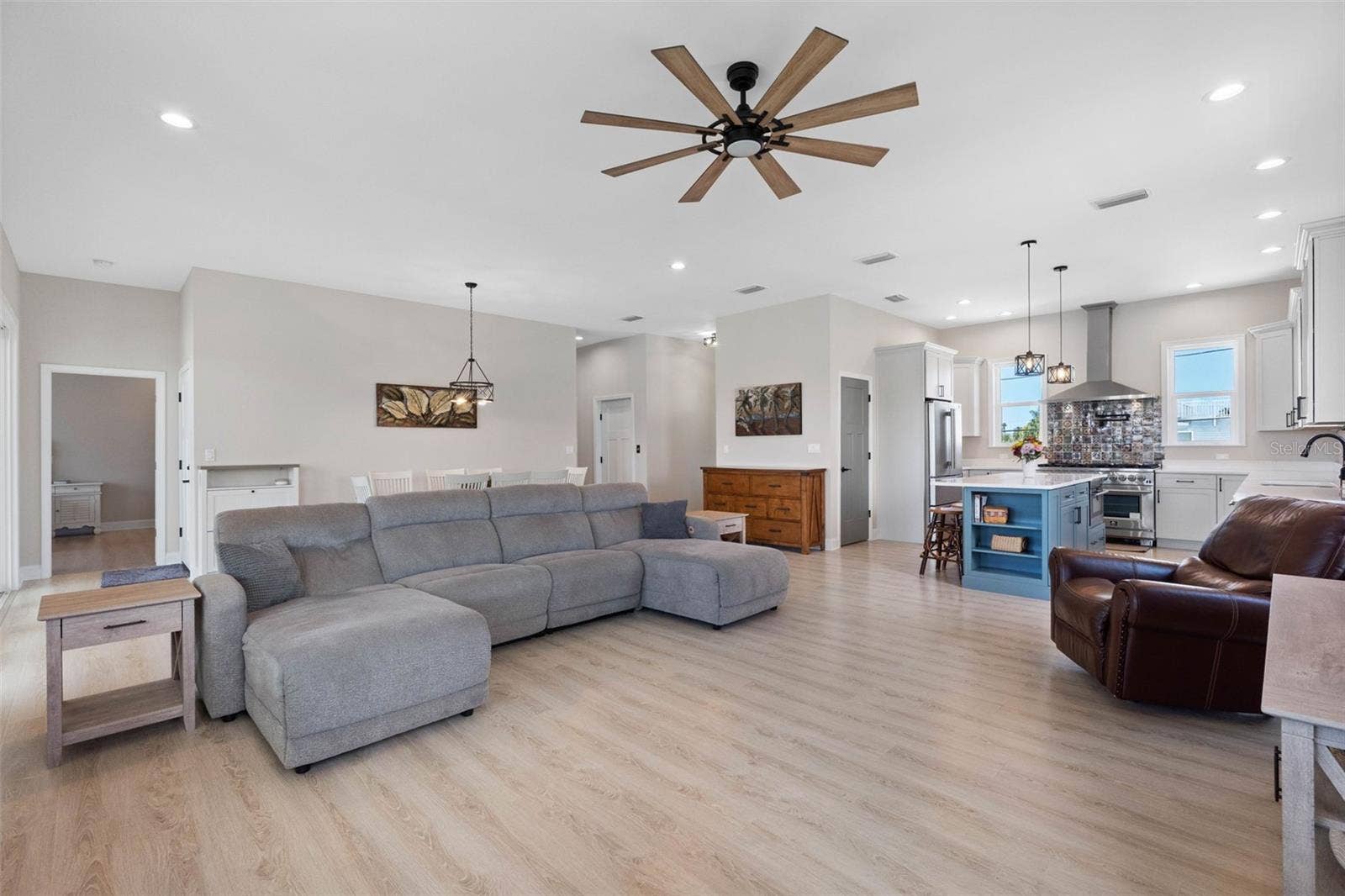 16025 REDINGTON DRIVE, Redington Beach, FL 33708