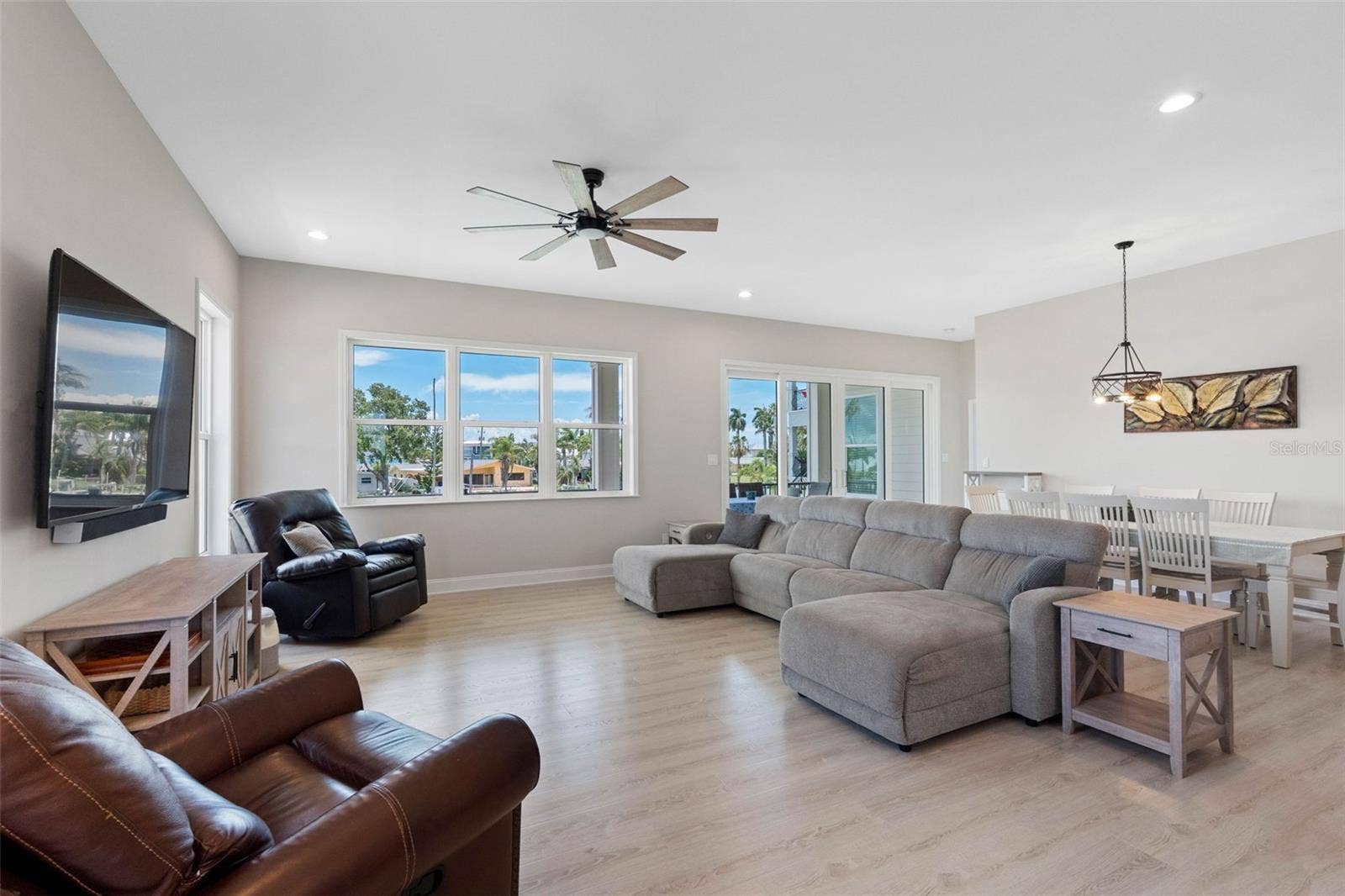 16025 REDINGTON DRIVE, Redington Beach, FL 33708