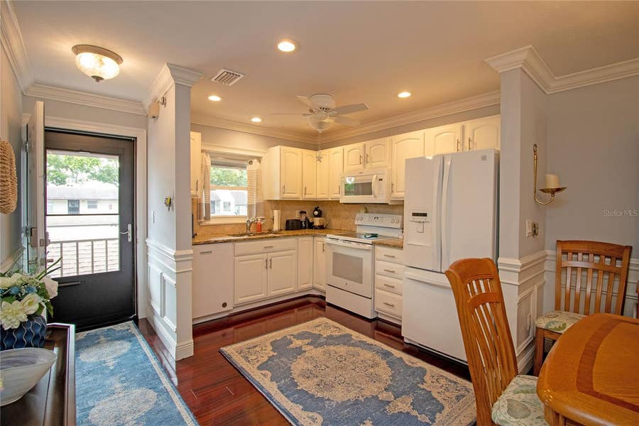Property photo for 1100 E BAY DRIVE, #104, Largo, FL