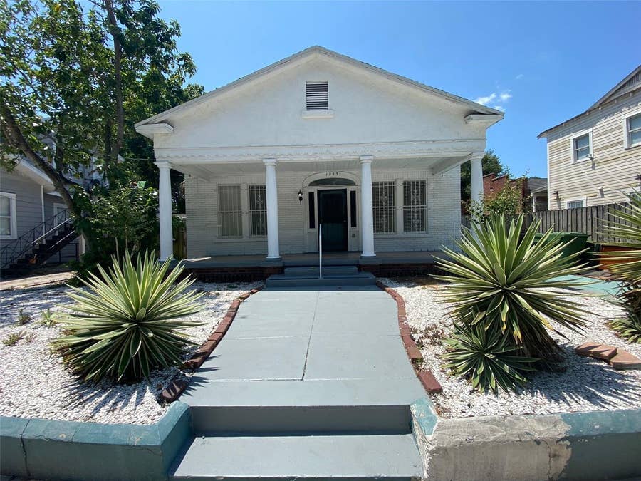 Property photo for 1003 E COLUMBUS DRIVE, Tampa, FL