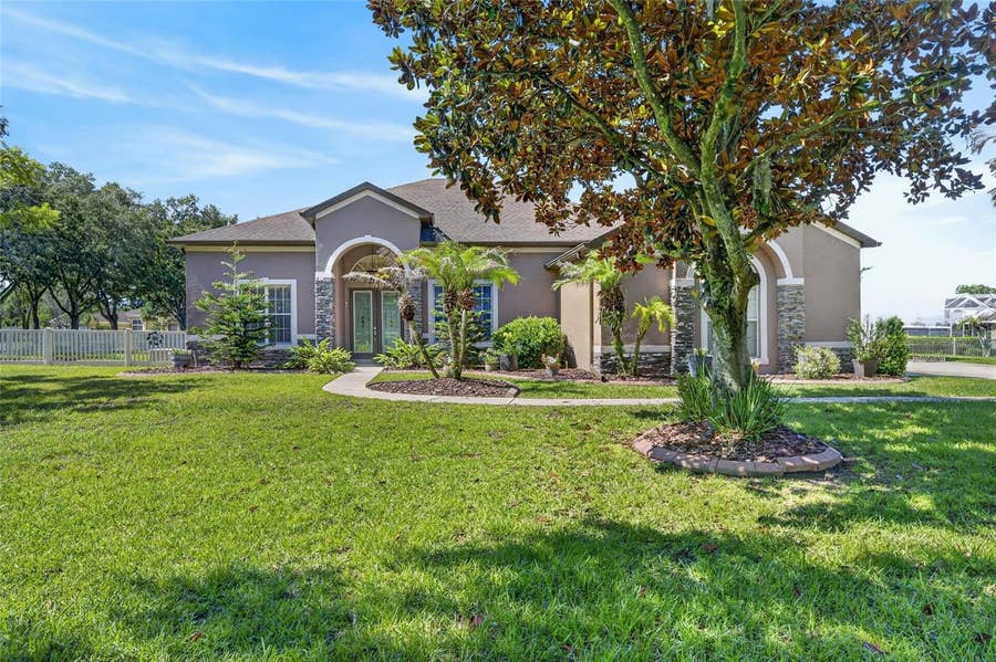 Property photo for 209 FOREST BREEZE AVENUE, Brandon, FL