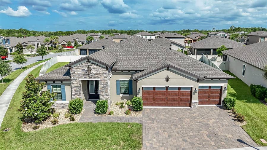 Property photo for 8687 BIRCHLEAF COURT, Land O Lakes, FL