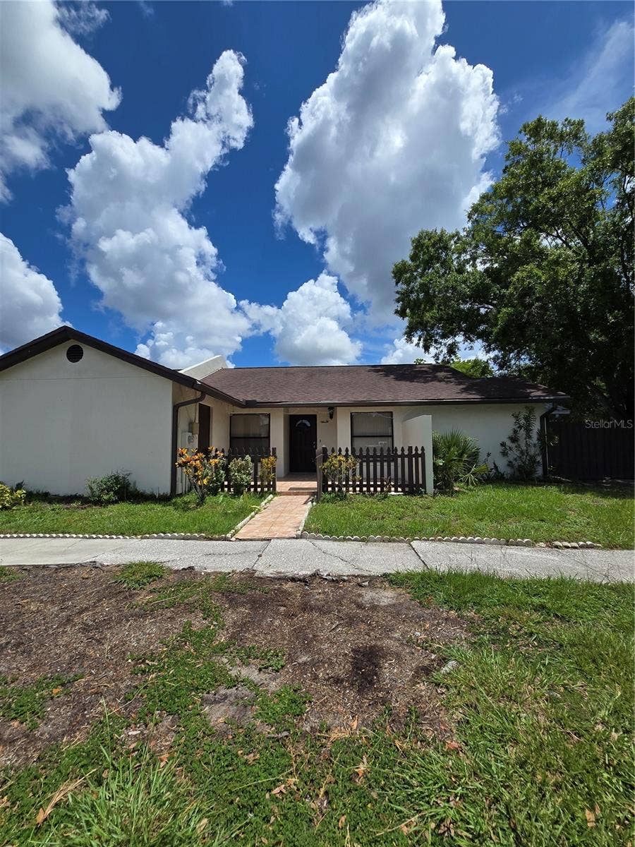 Property photo for 5401 HOPEDALE DRIVE, Tampa, FL