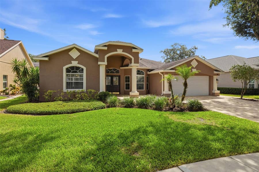 Property photo for 7208 YARDLEY WAY, Tampa, FL