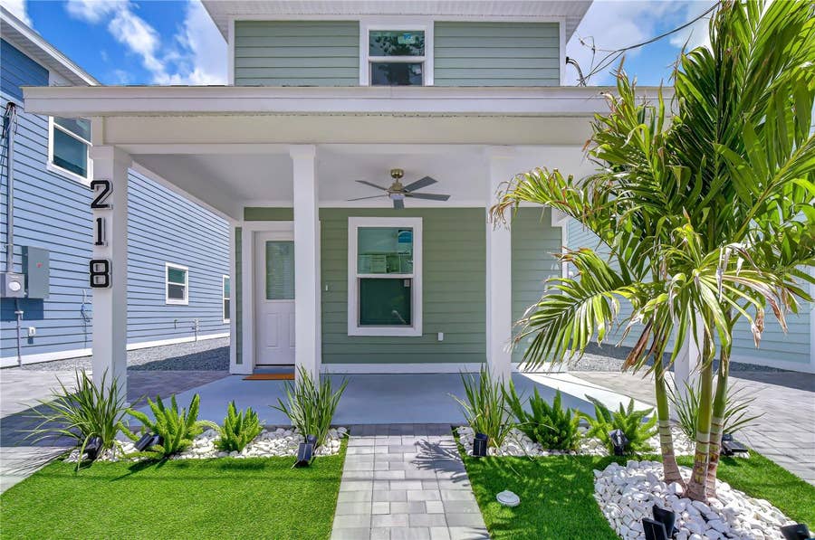 Property photo for 218 8TH AVENUE DRIVE W, Bradenton, FL