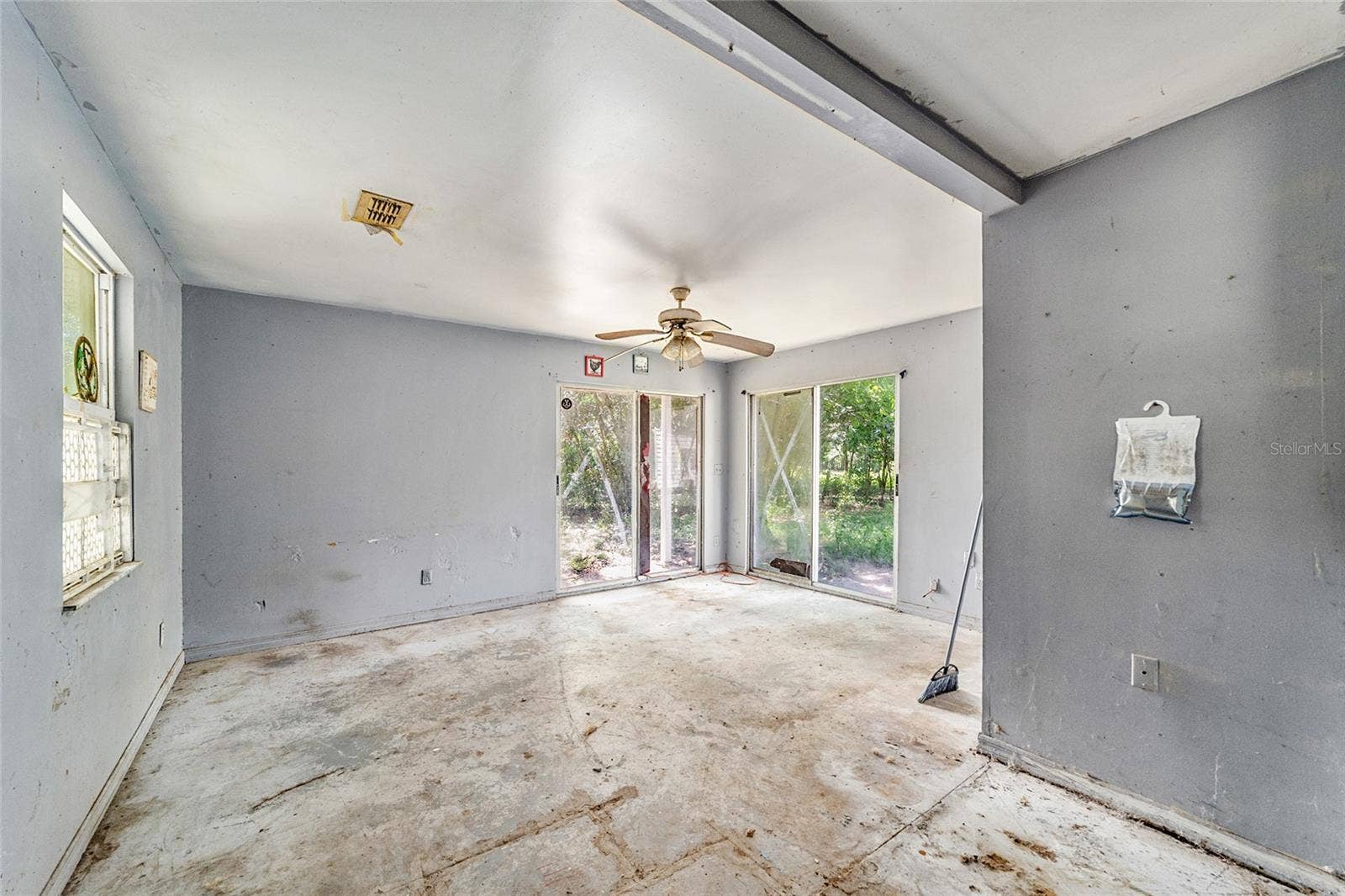 11768 N GATLEN AVENUE, Dunnellon, FL 34433 11768 N GATLEN AVENUE, Dunnellon, FL 34433
