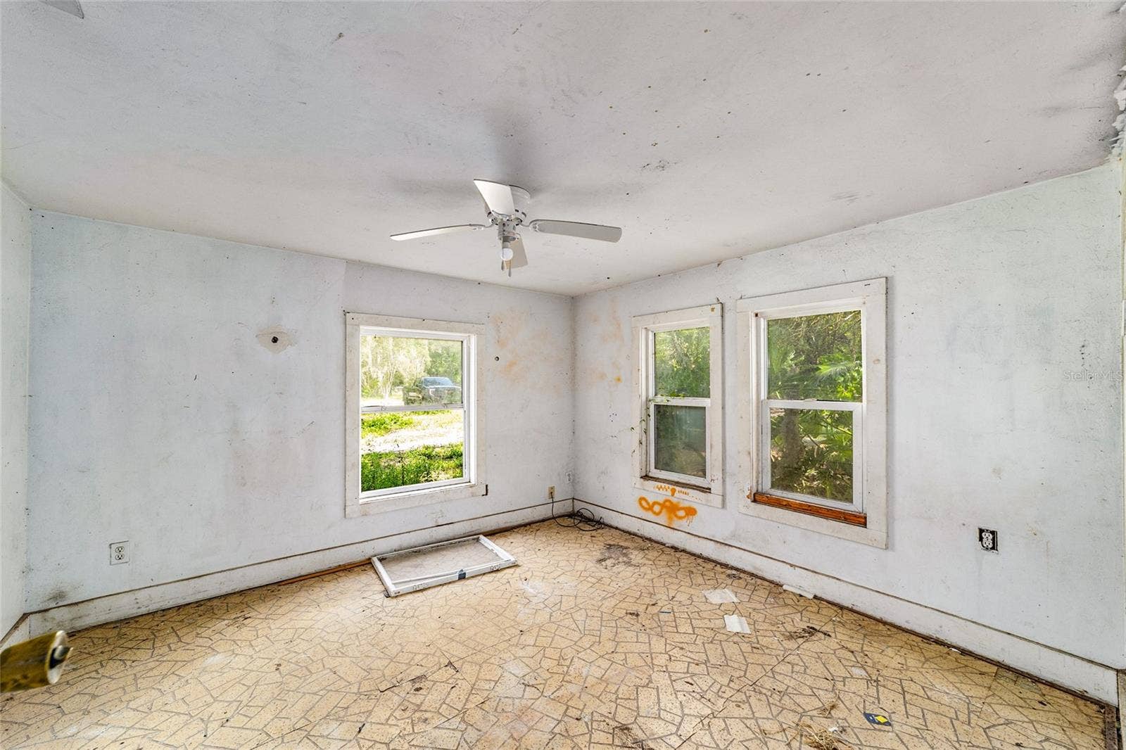 11768 N GATLEN AVENUE, Dunnellon, FL 34433 11768 N GATLEN AVENUE, Dunnellon, FL 34433
