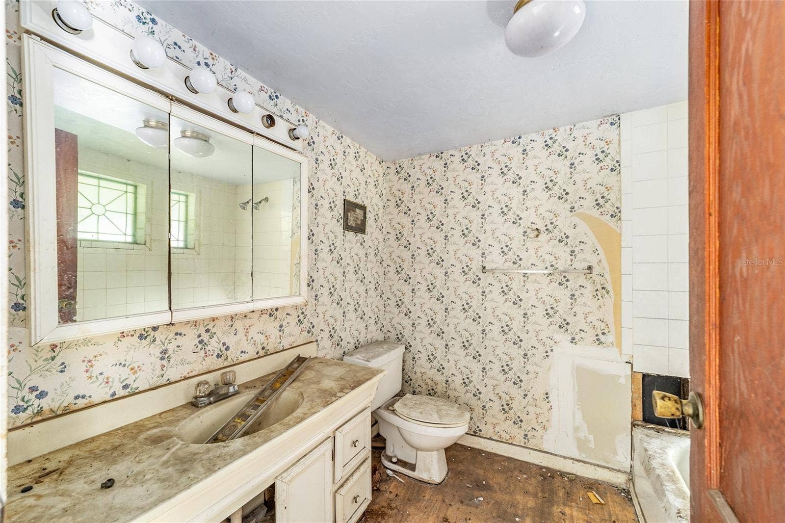 11768 N GATLEN AVENUE, Dunnellon, FL 34433 11768 N GATLEN AVENUE, Dunnellon, FL 34433