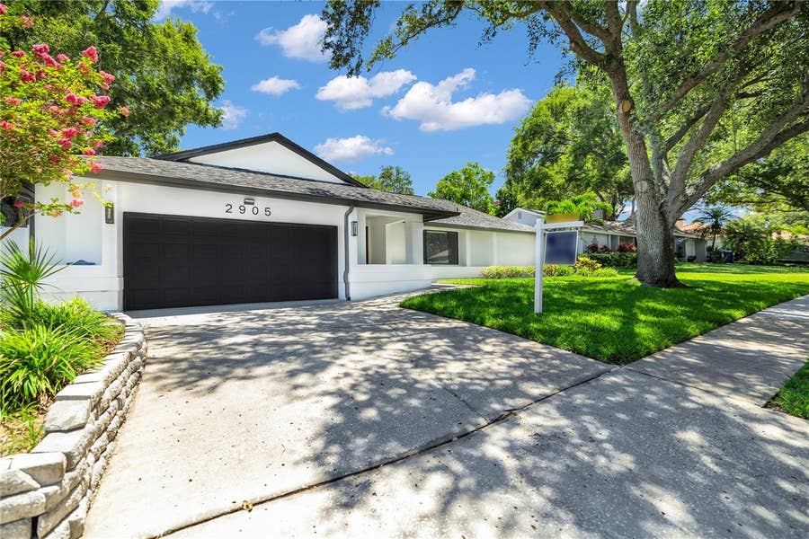 Property photo for 2905 BLUFFS DRIVE, Largo, FL