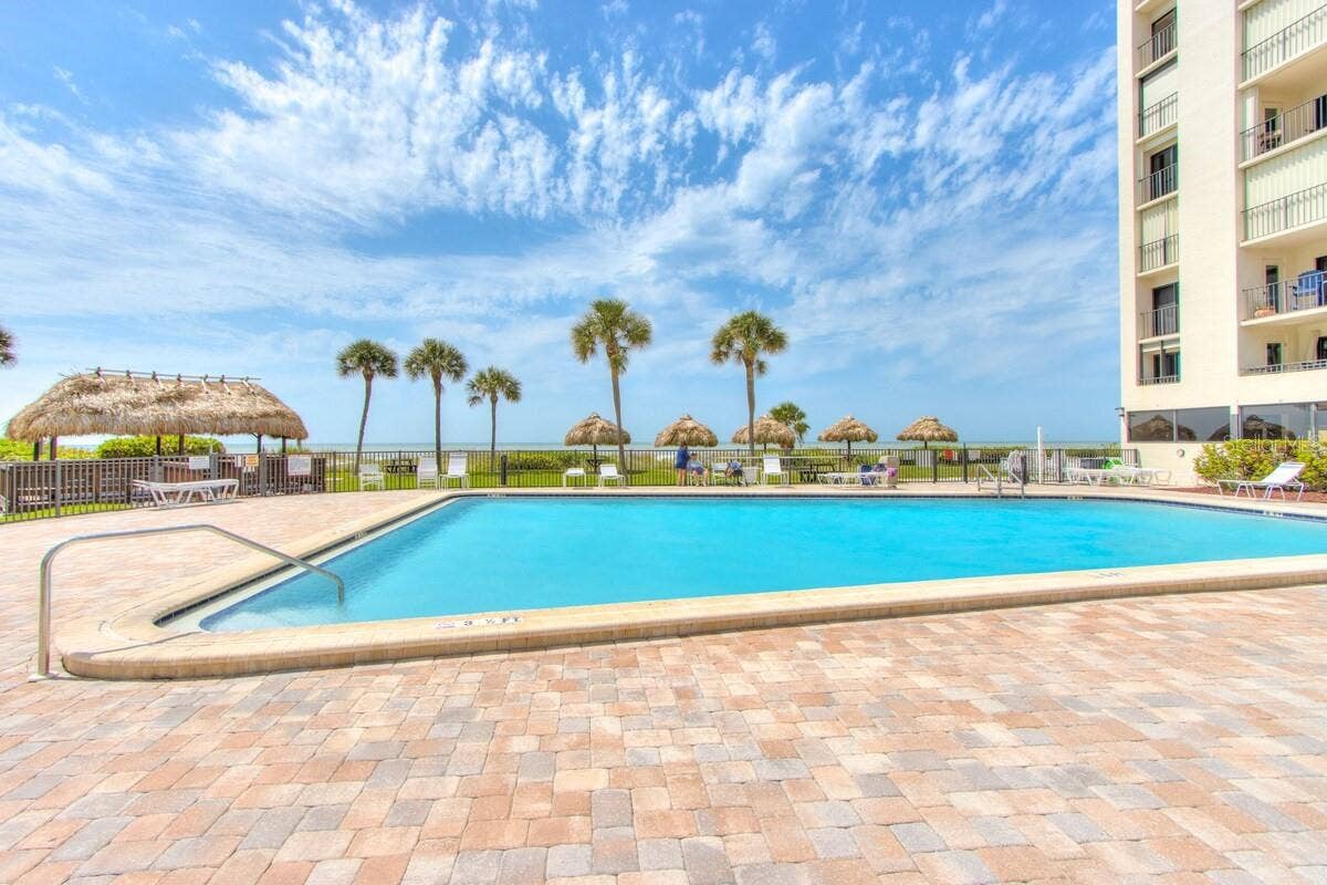 1480 GULF BOULEVARD, #601, Clearwater Beach, FL 33767 heated beach front pool