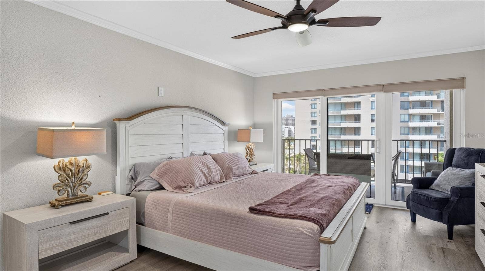 1480 GULF BOULEVARD, #601, Clearwater Beach, FL 33767 primary bedroom