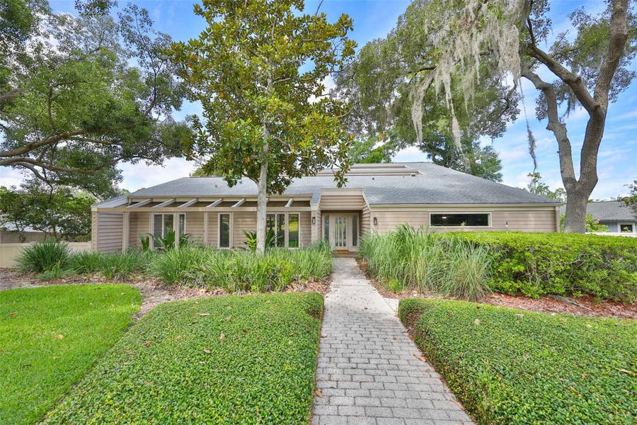 Property photo for 3148 AUTUMN DRIVE, Palm Harbor, FL