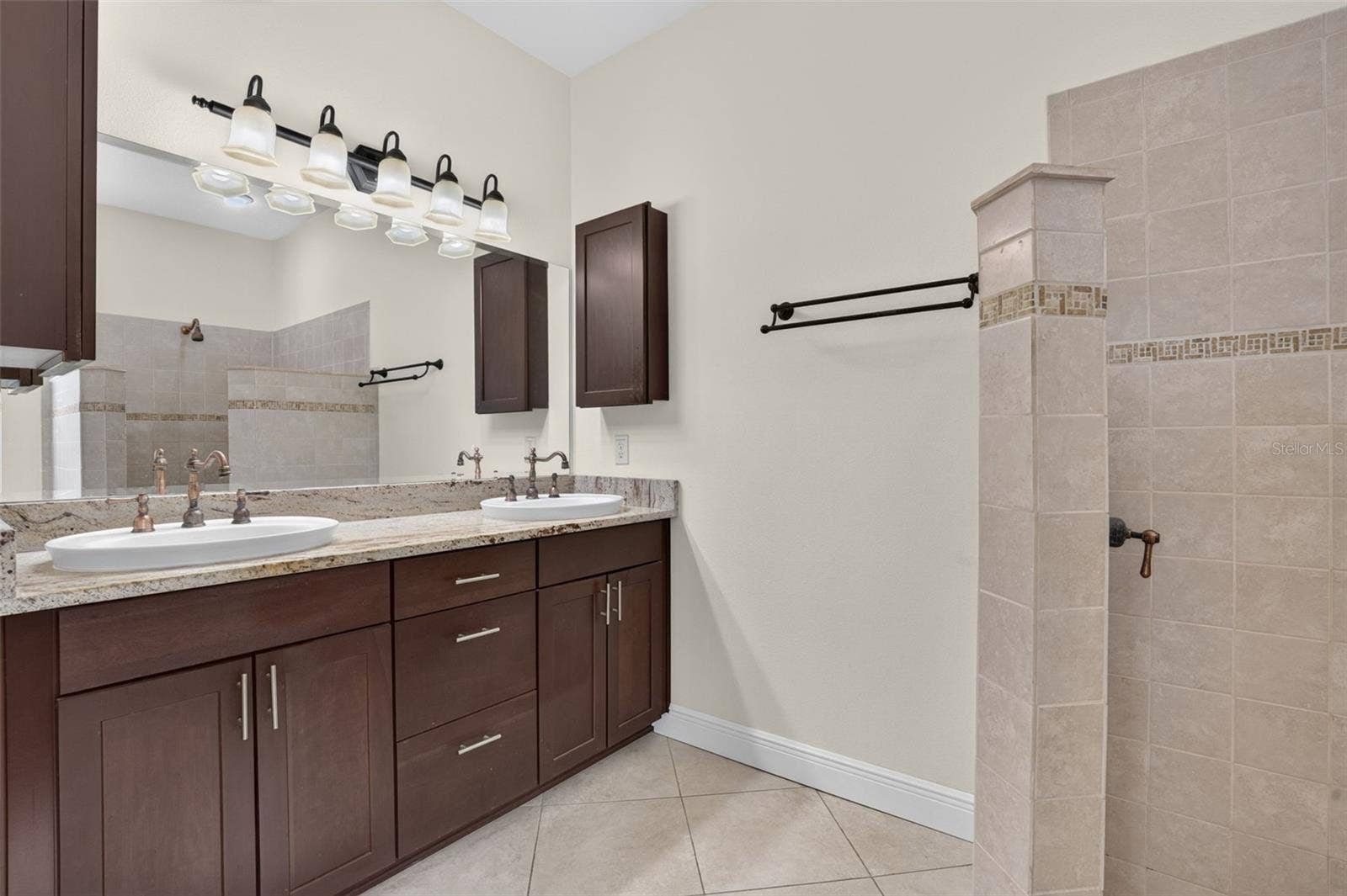 2440 CR 546, Bushnell, FL 33513 2440 CR 546, Bushnell, FL 33513
