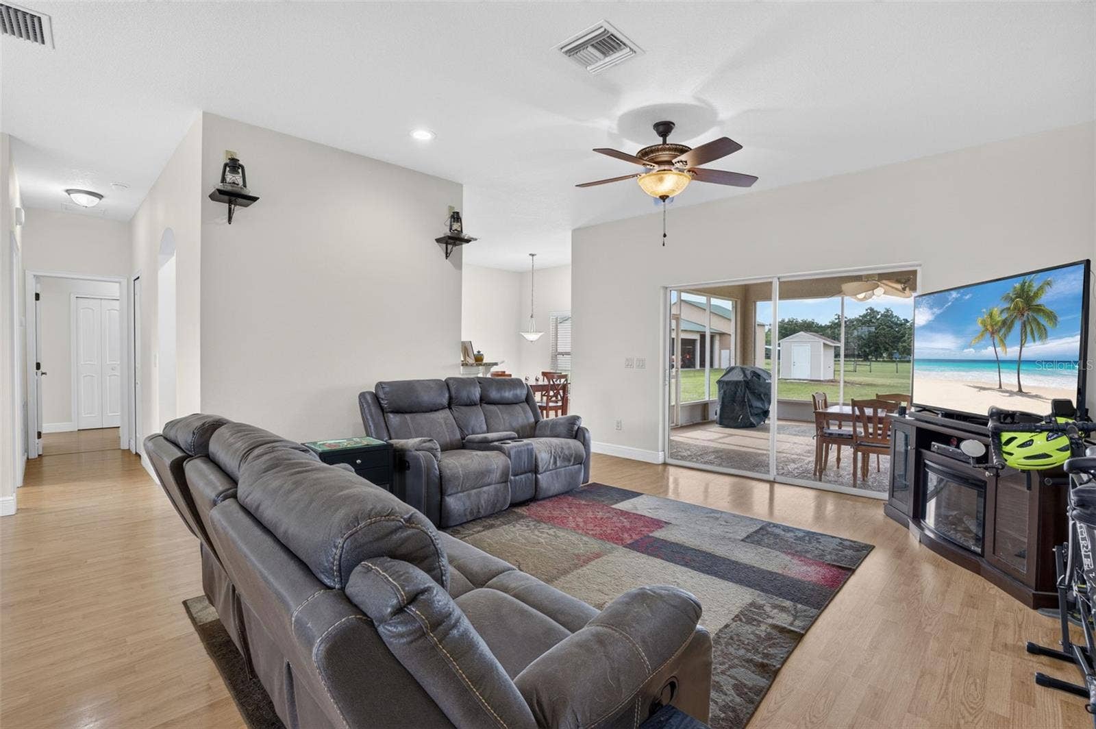 2440 CR 546, Bushnell, FL 33513 2440 CR 546, Bushnell, FL 33513