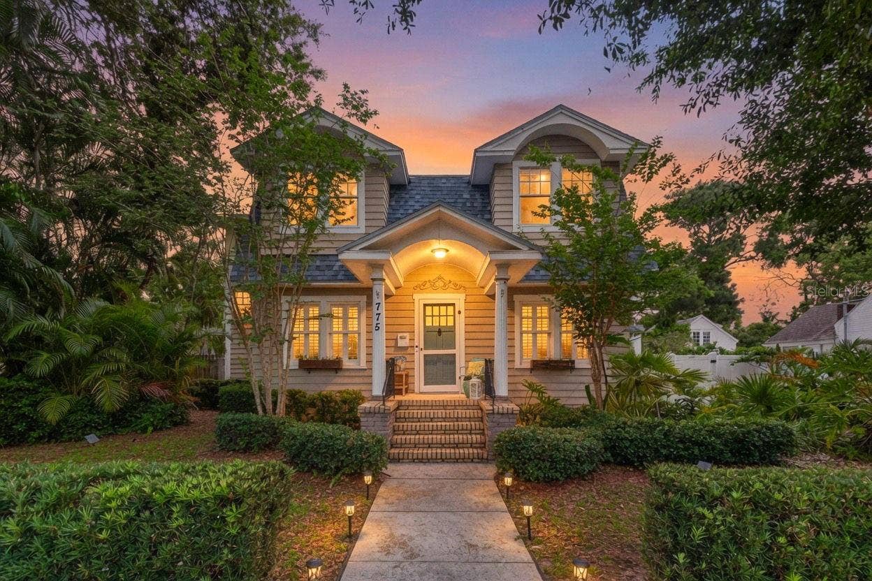 775 28TH AVENUE N, St Petersburg, FL 33704 775 28TH AVENUE N, St Petersburg, FL 33704