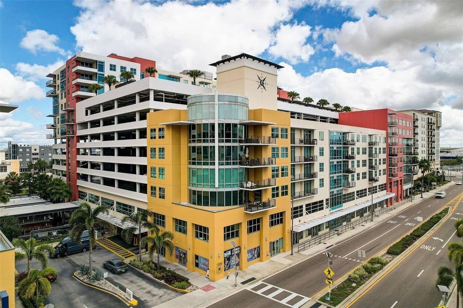 Property photo for 1208 E KENNEDY BOULEVARD, #834, Tampa, FL